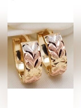 💛 Heart Linked Gold, Silver & Pink Heart Earrings